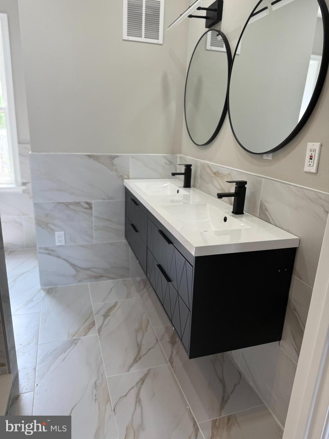 ART MUSEUM AREA - Residential