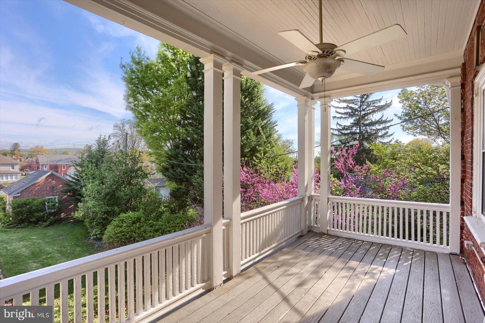 ELMWOOD - Residential