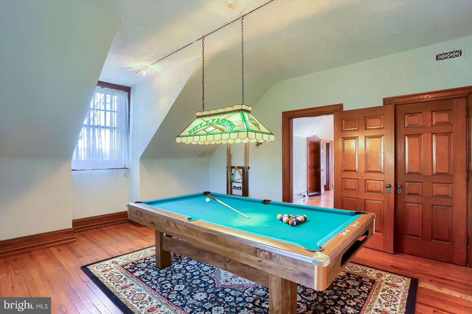 ELMWOOD - Residential