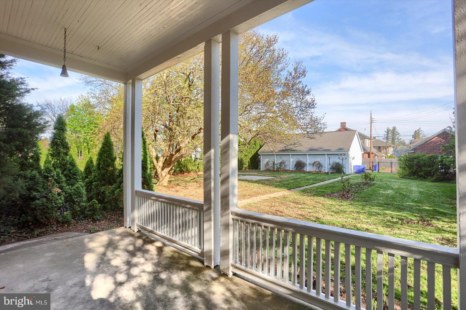 ELMWOOD - Residential