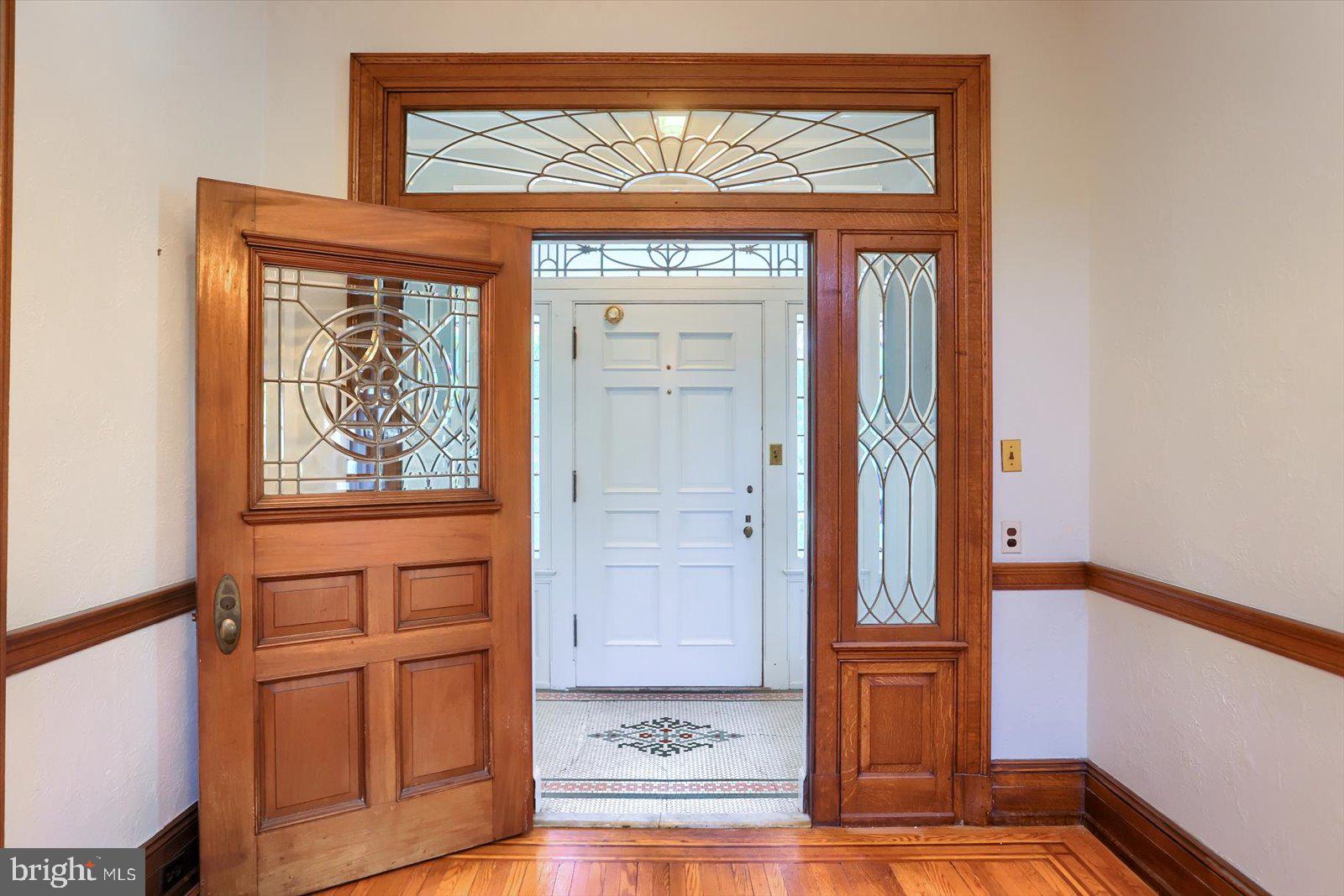 ELMWOOD - Residential