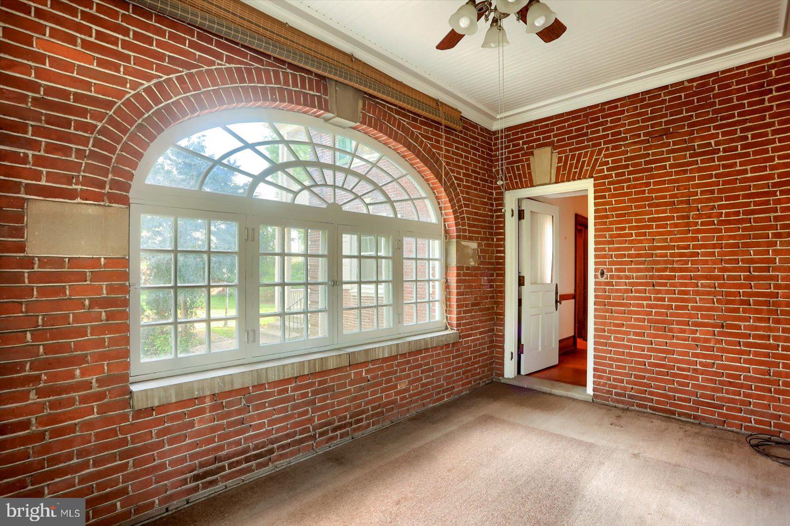 ELMWOOD - Residential