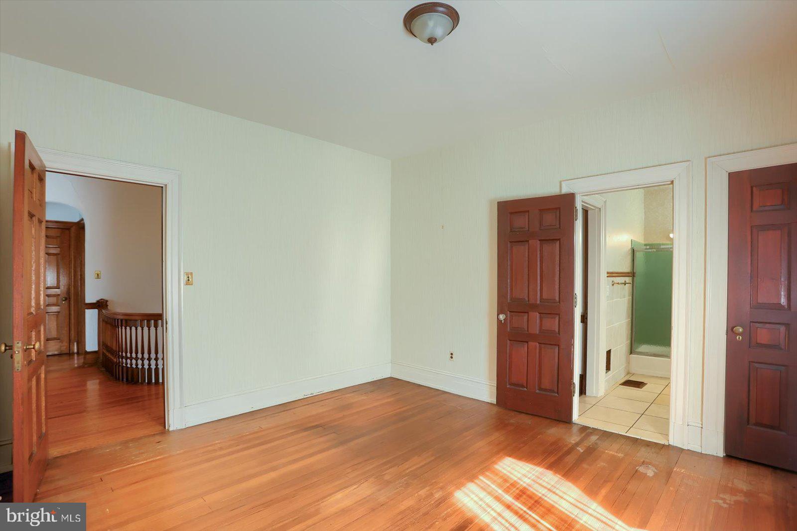 ELMWOOD - Residential