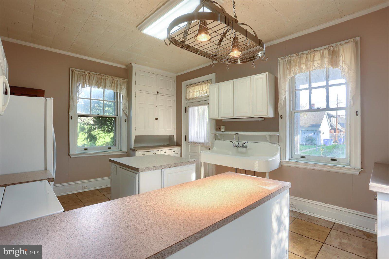 ELMWOOD - Residential