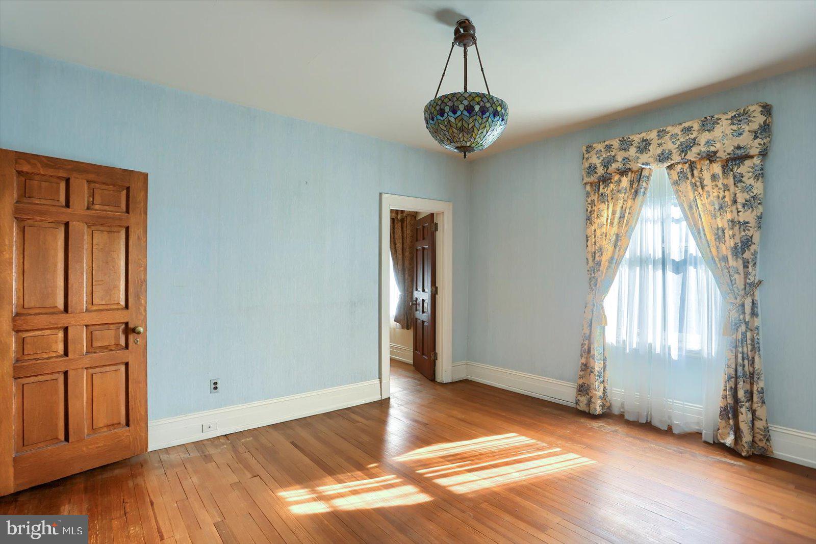 ELMWOOD - Residential