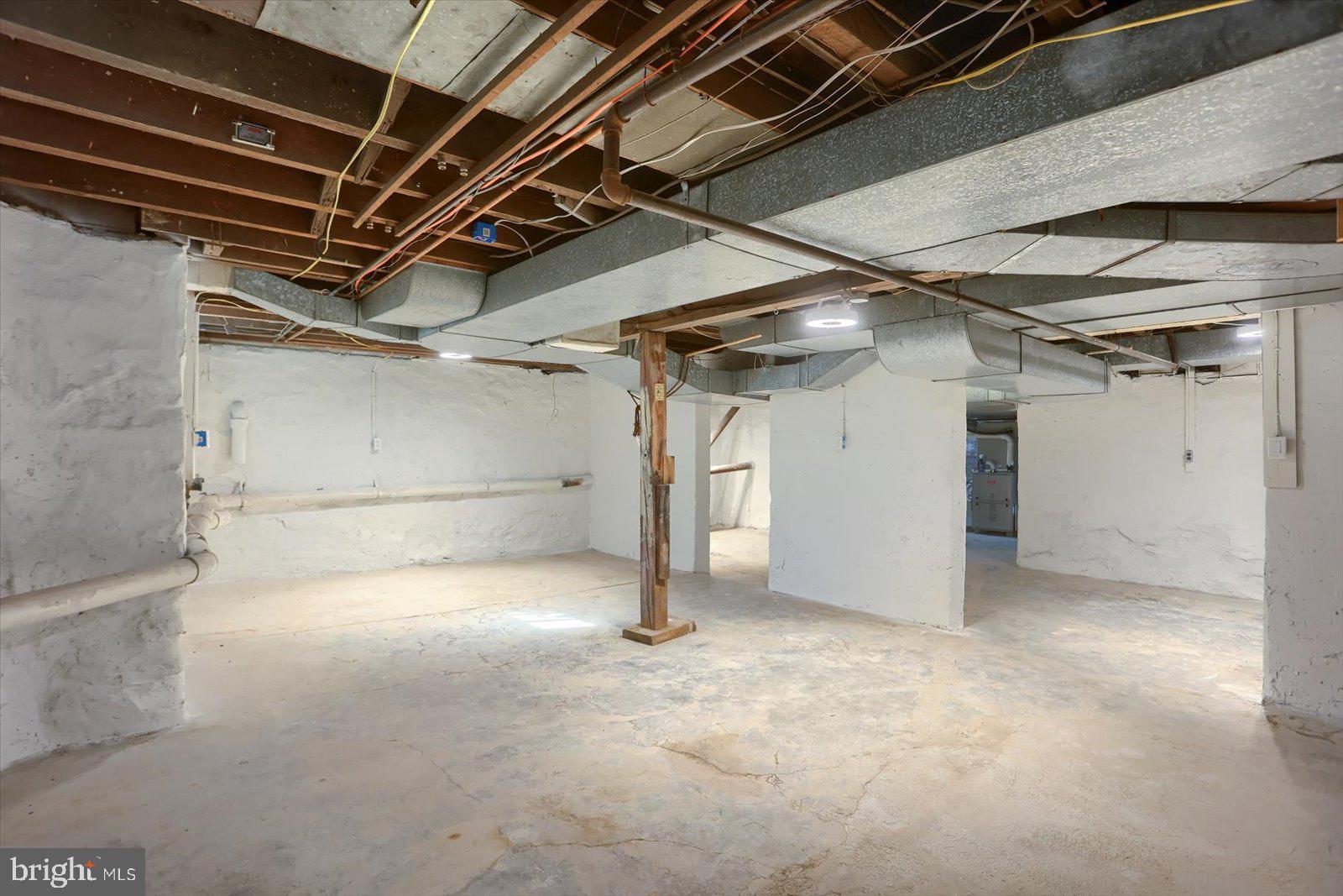 ELMWOOD - Residential