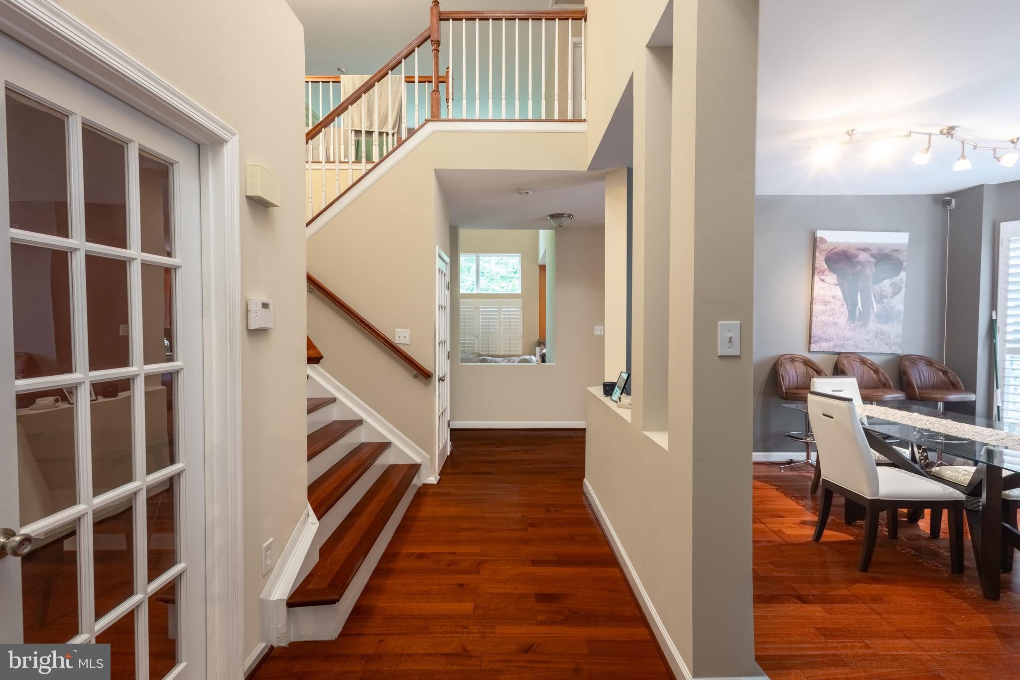 5425 WOODED WAY