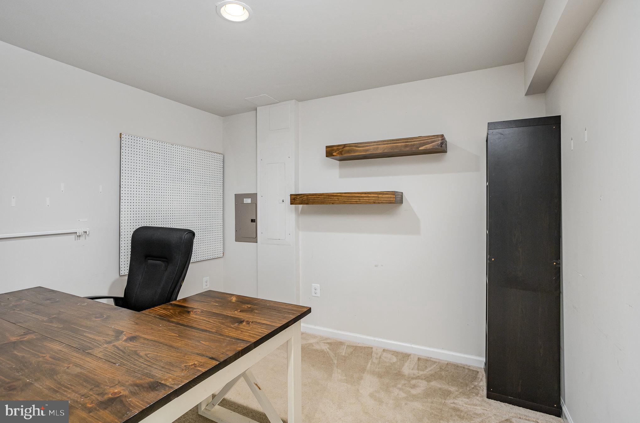 LEE'S PARKE - Residential