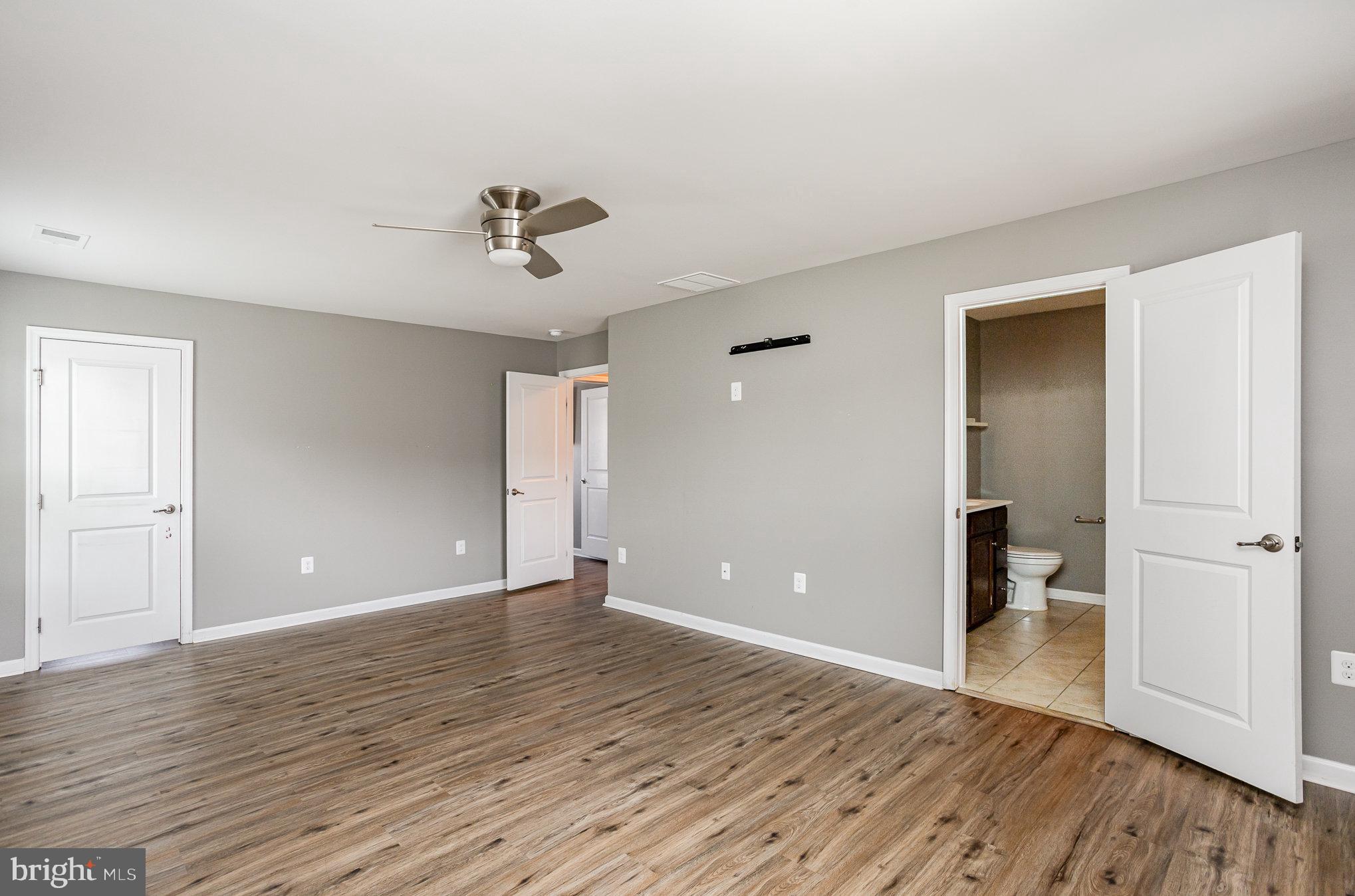 LEE'S PARKE - Residential