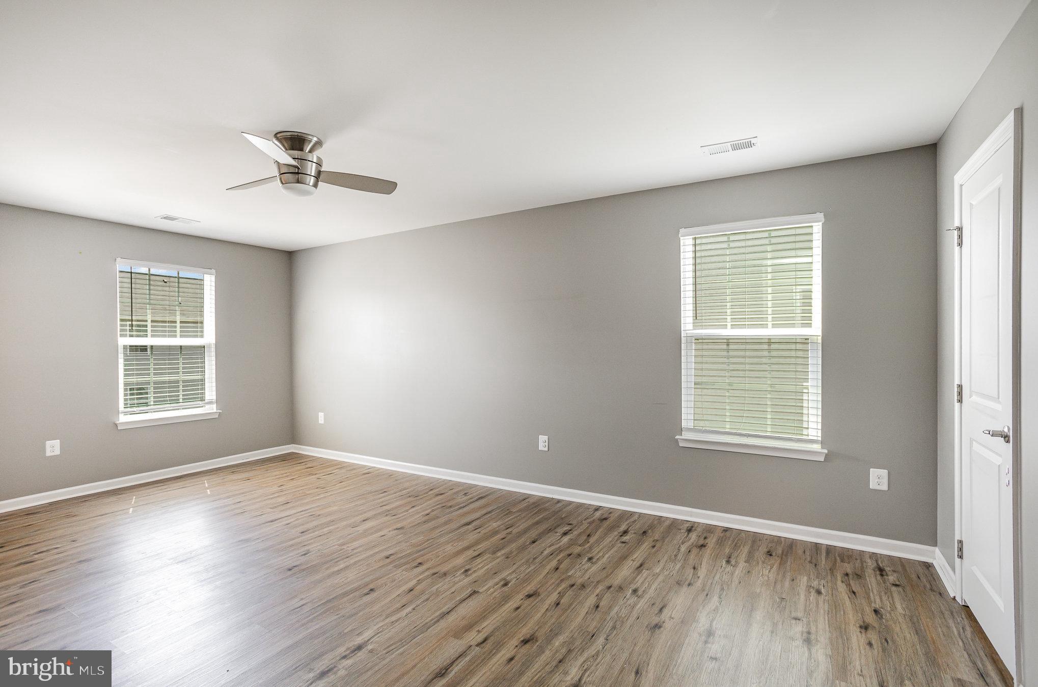 LEE'S PARKE - Residential