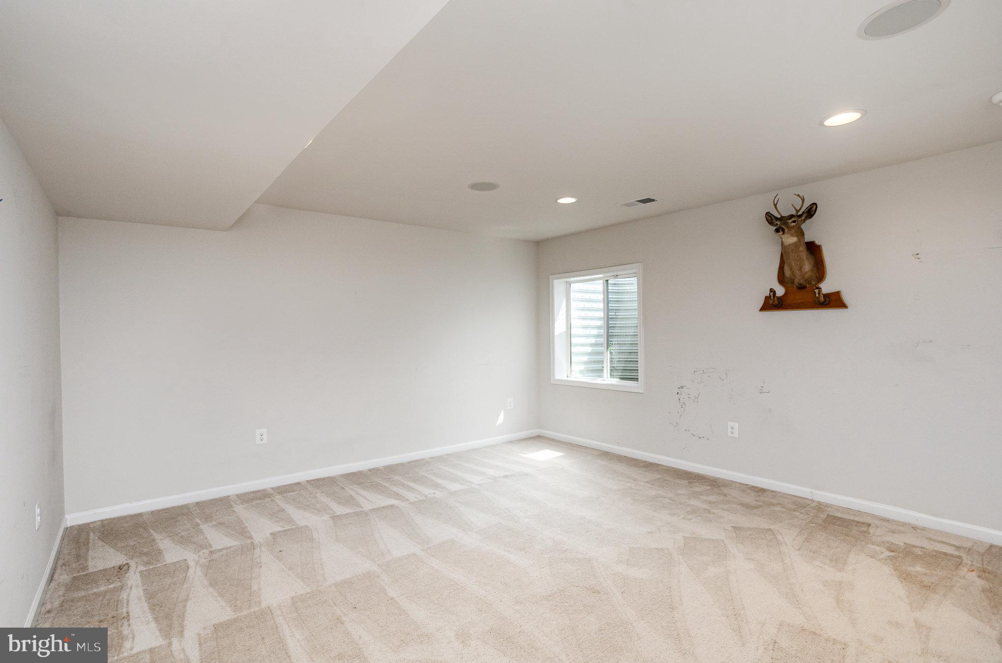 LEE'S PARKE - Residential