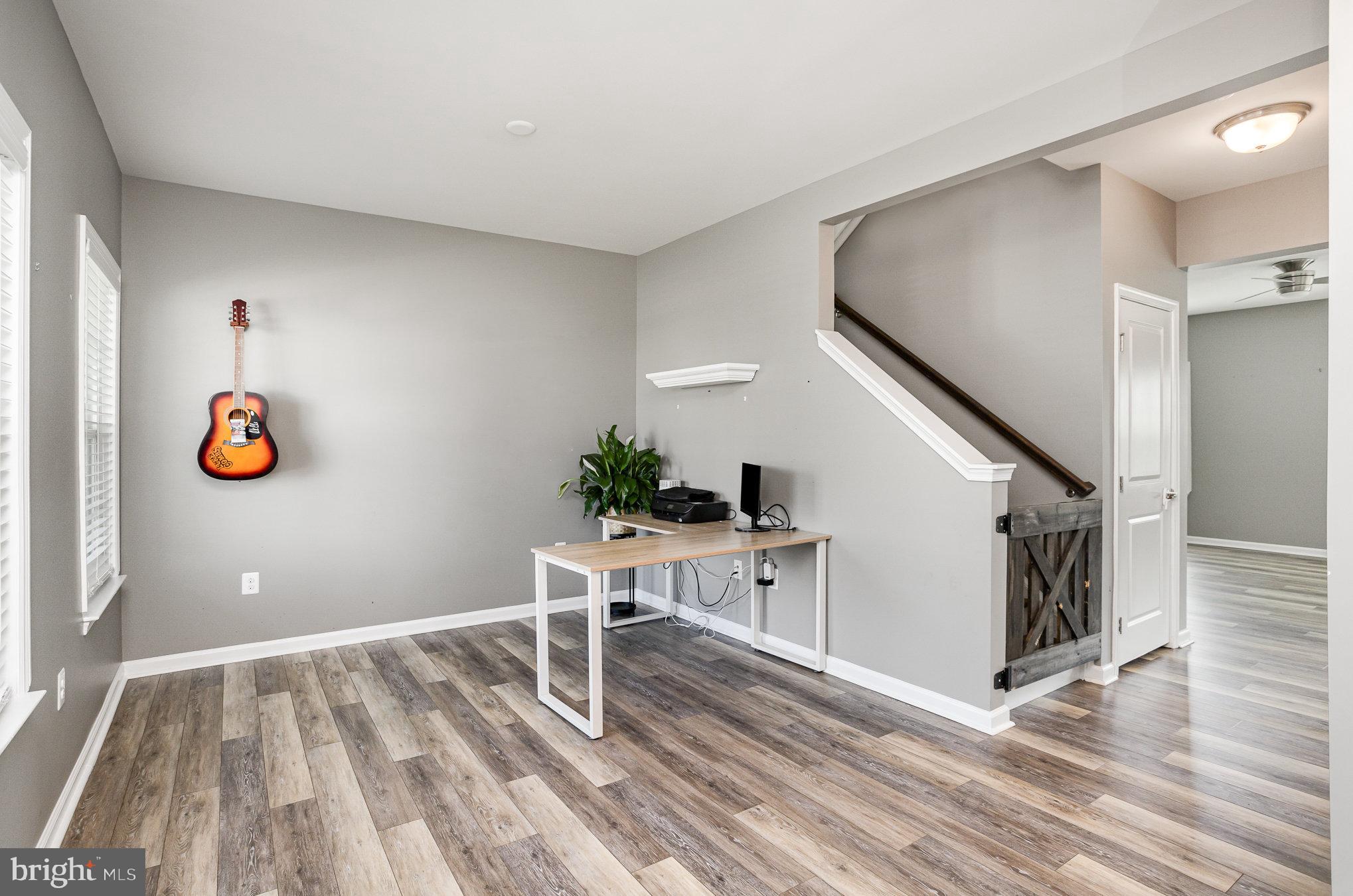 LEE'S PARKE - Residential