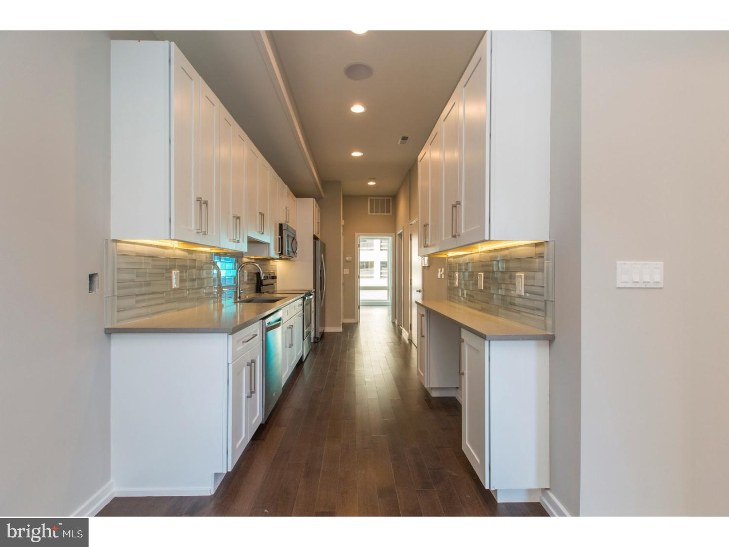 RITTENHOUSE SQUARE - Residential Income