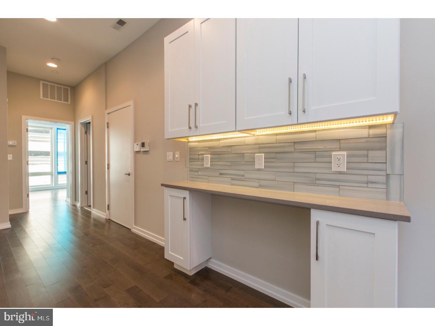 RITTENHOUSE SQUARE - Residential Income