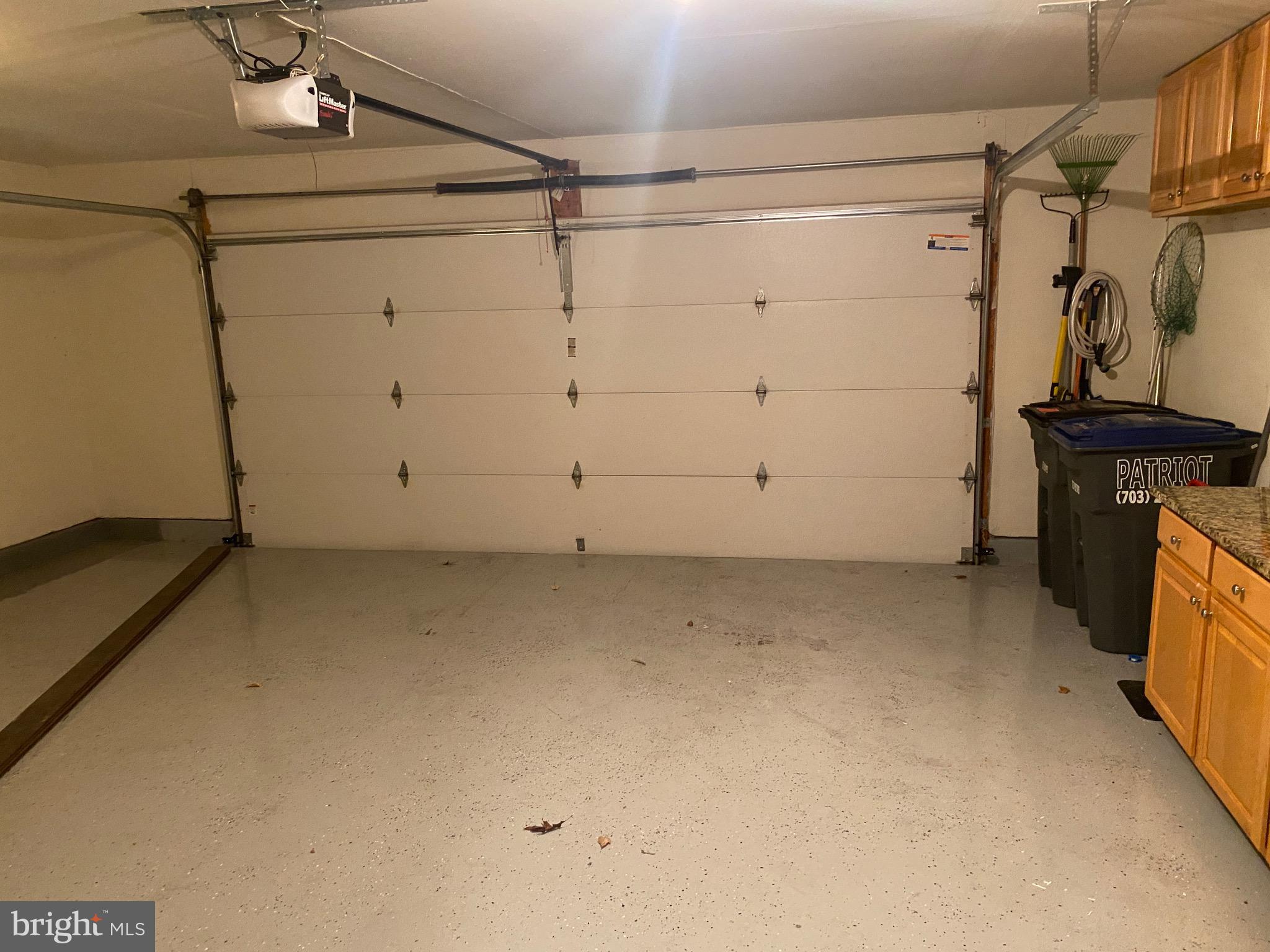 FAIR LAKES COURT - Residential Lease