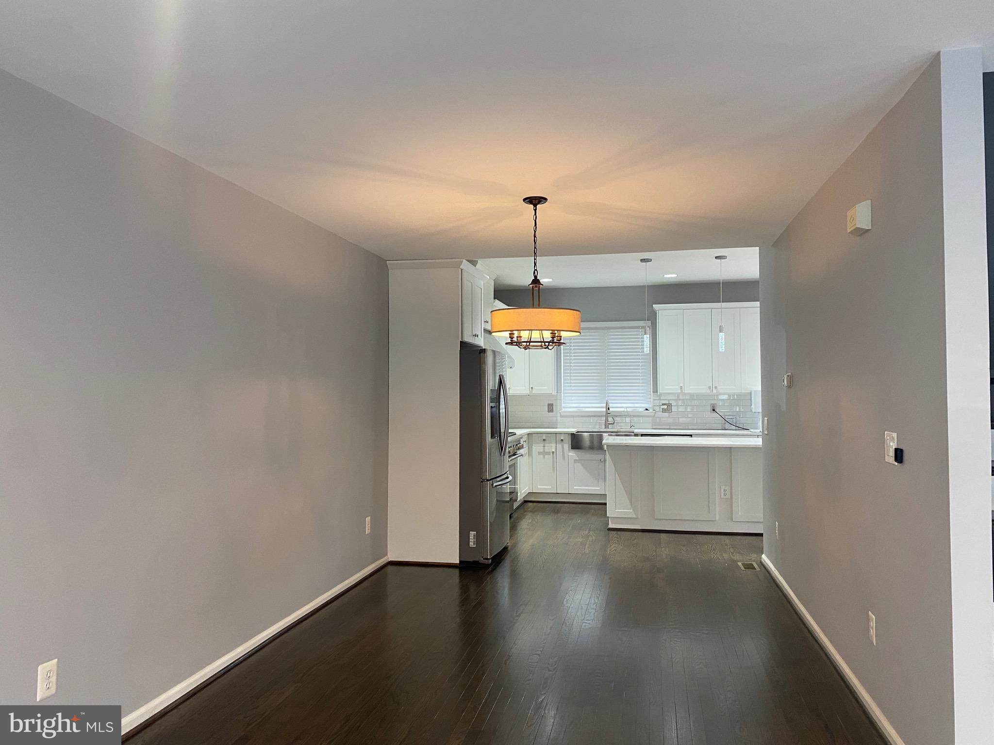 FAIR LAKES COURT - Residential Lease