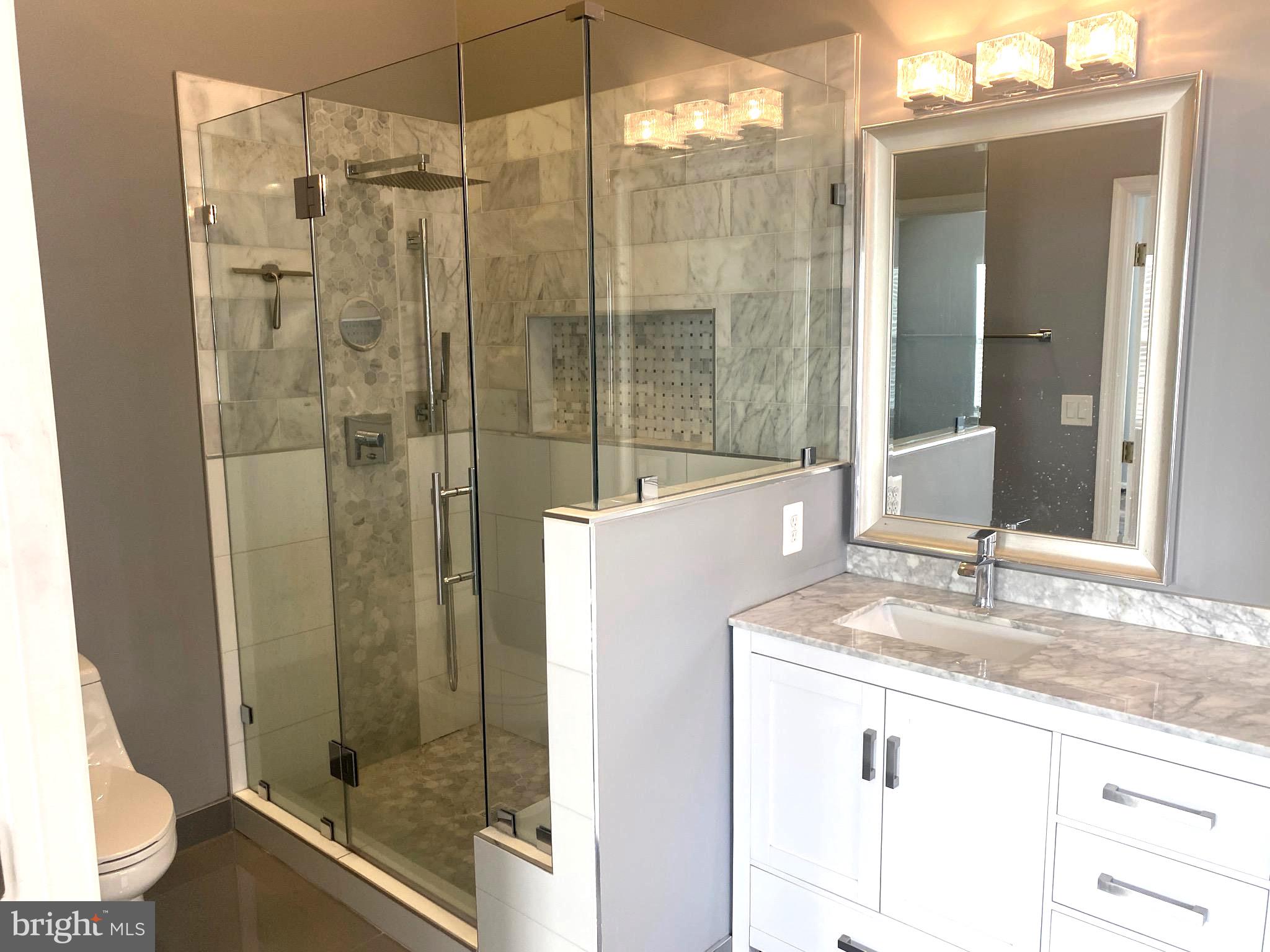 FAIR LAKES COURT - Residential Lease