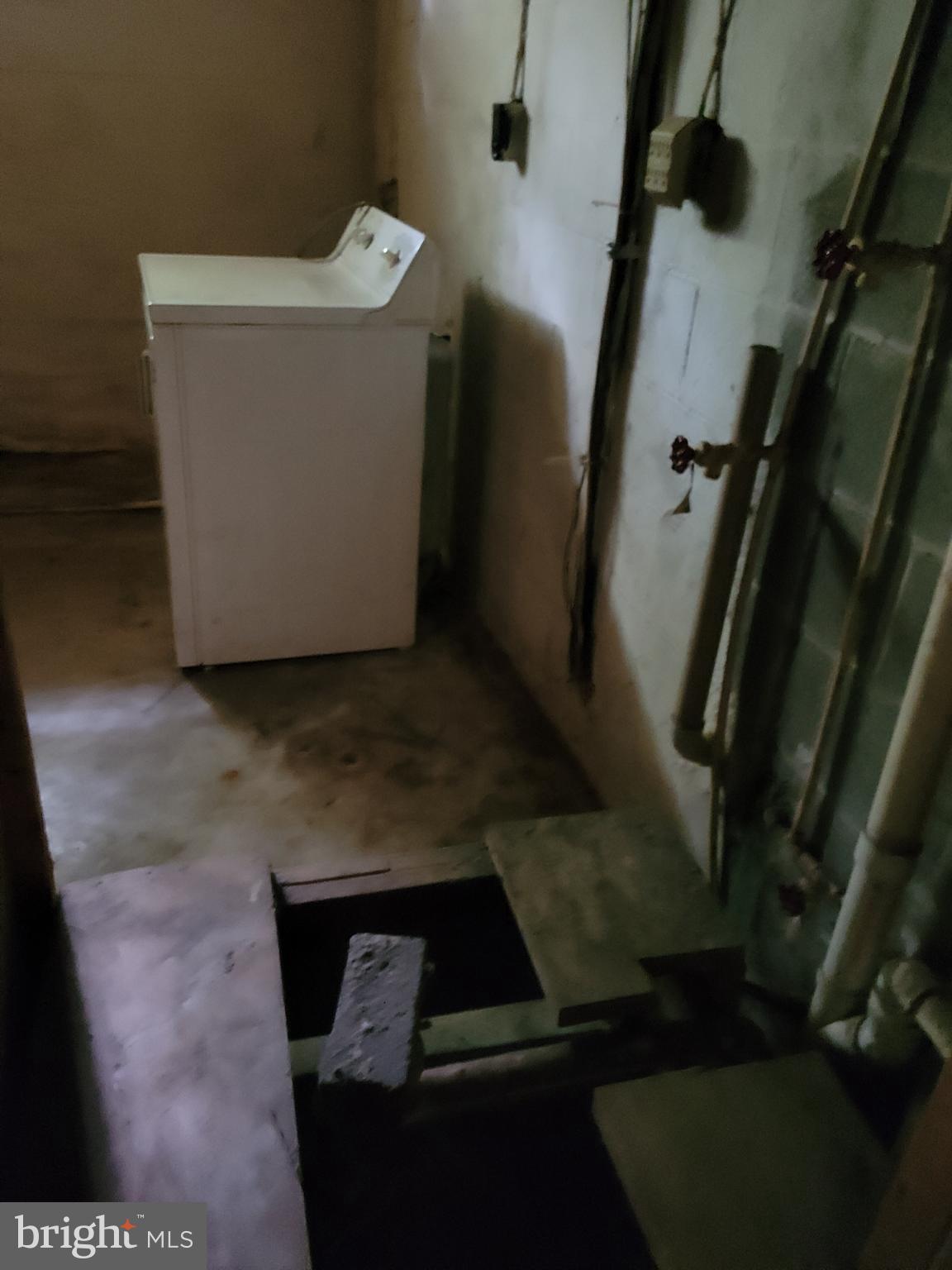 REGULARS - Residential