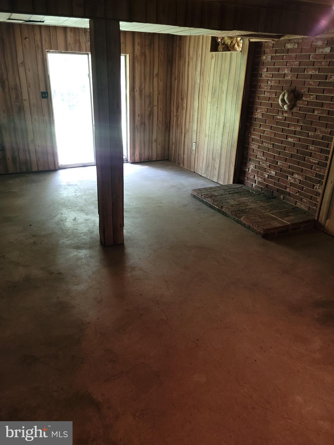 REGULARS - Residential