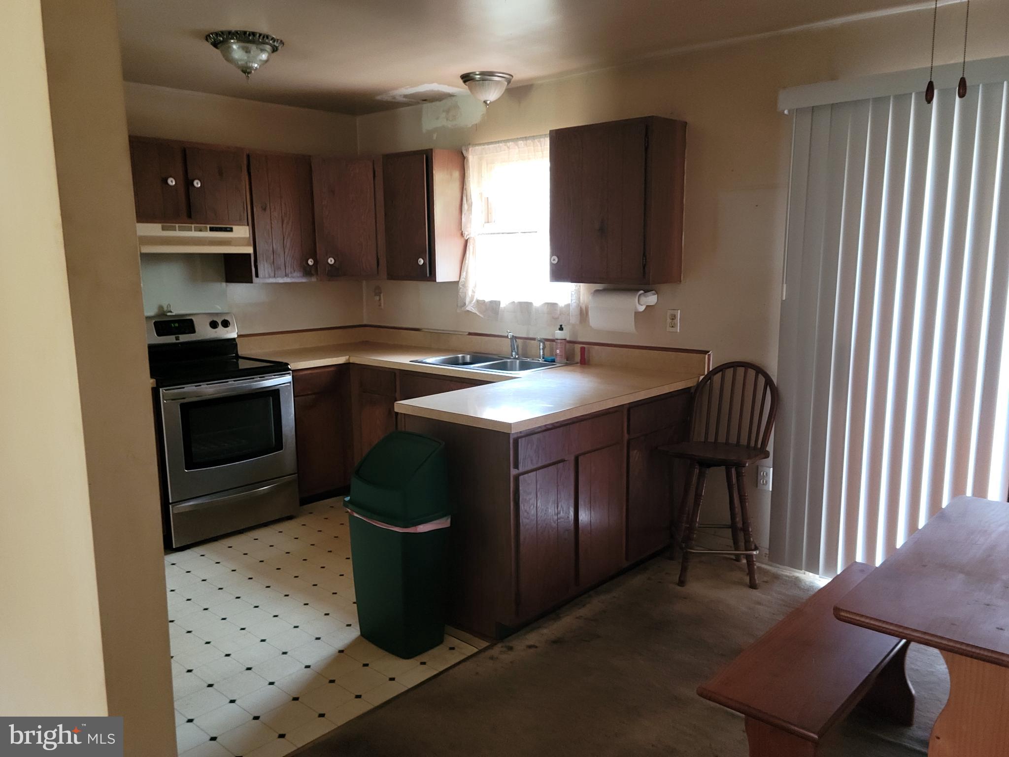 REGULARS - Residential