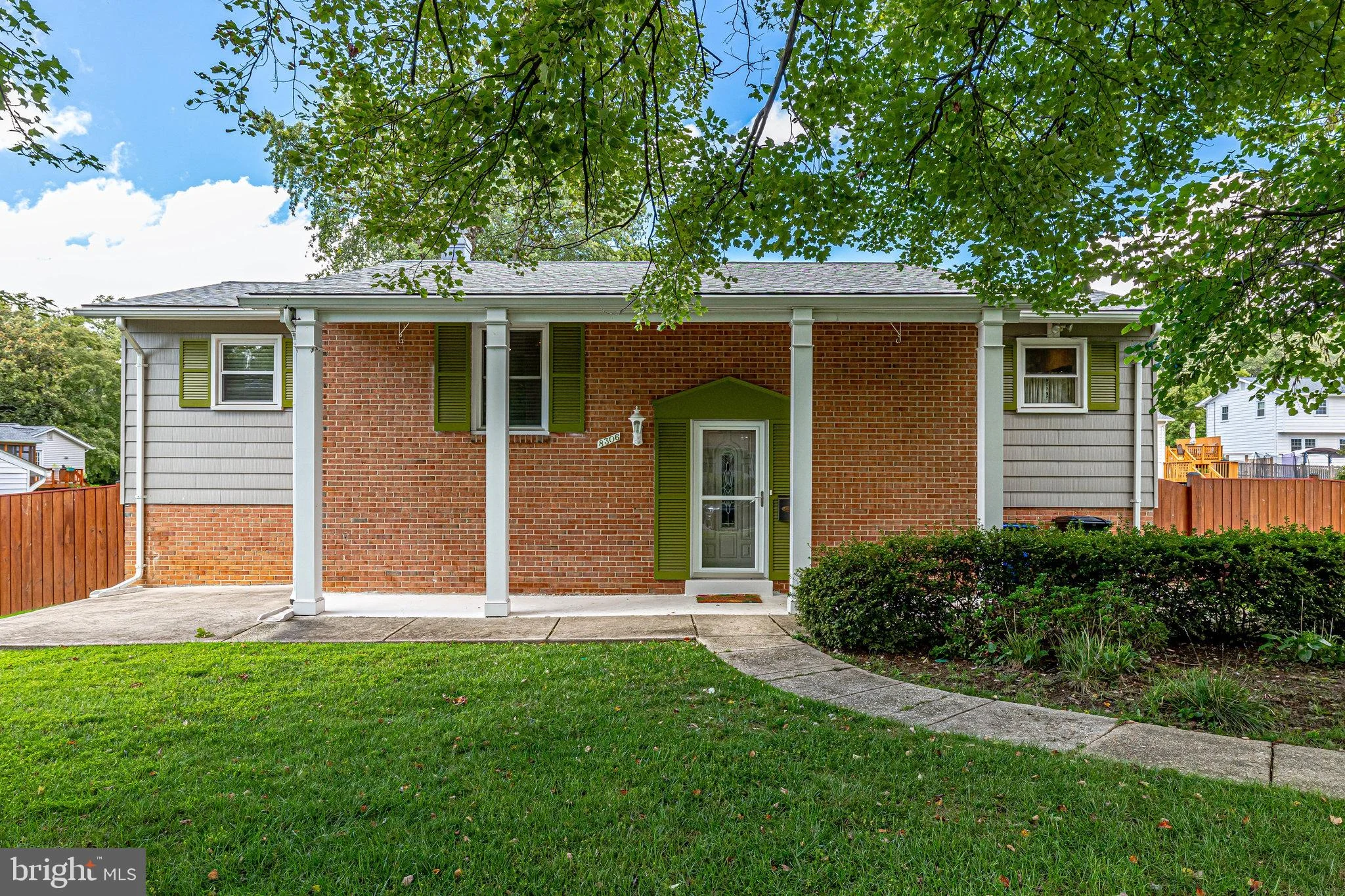 8306 Cottage Street, Vienna, VA 22180