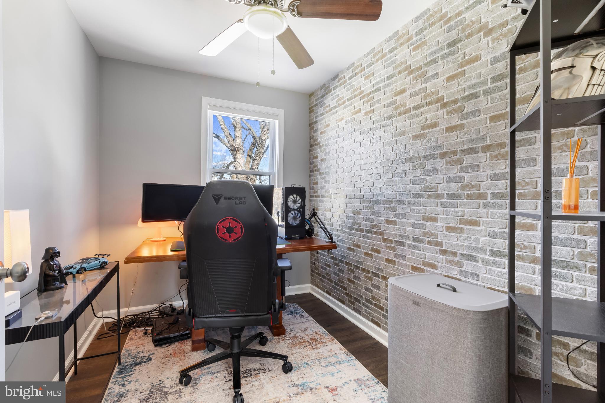 MEDFIELD - Residential