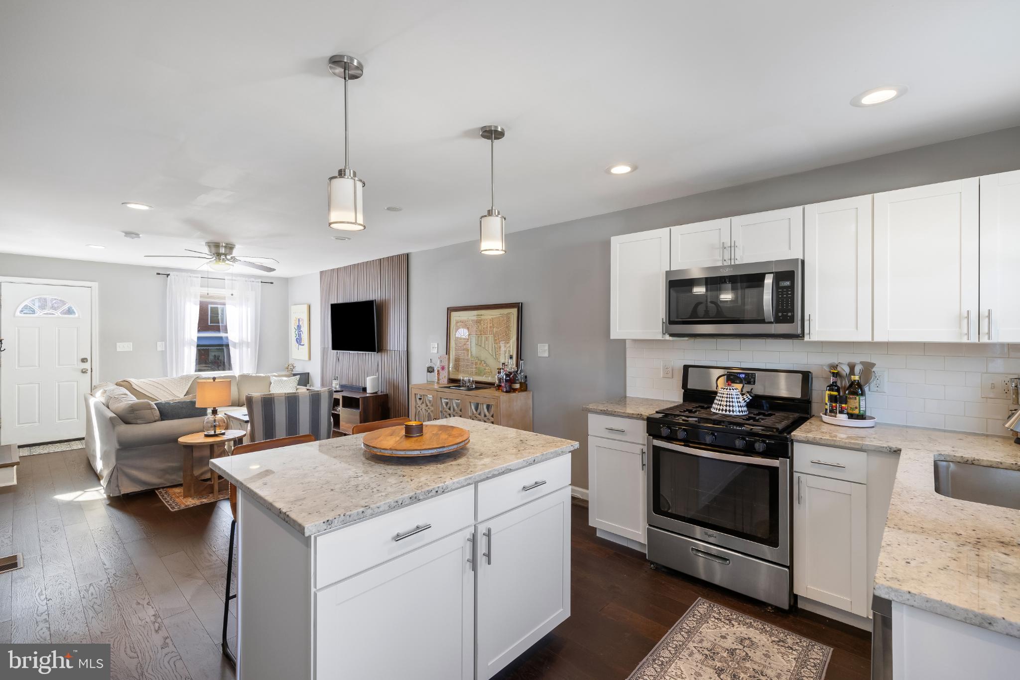 MEDFIELD - Residential