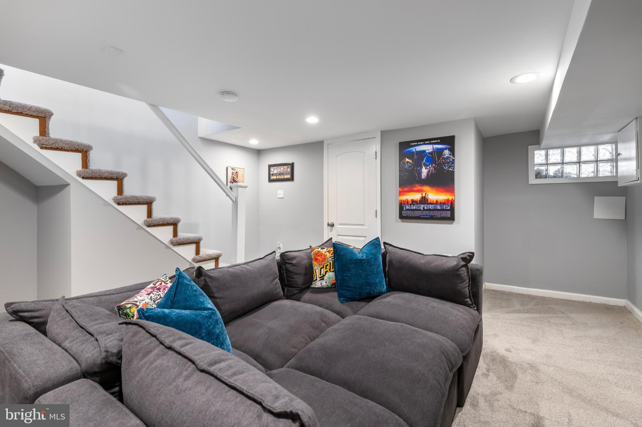 MEDFIELD - Residential