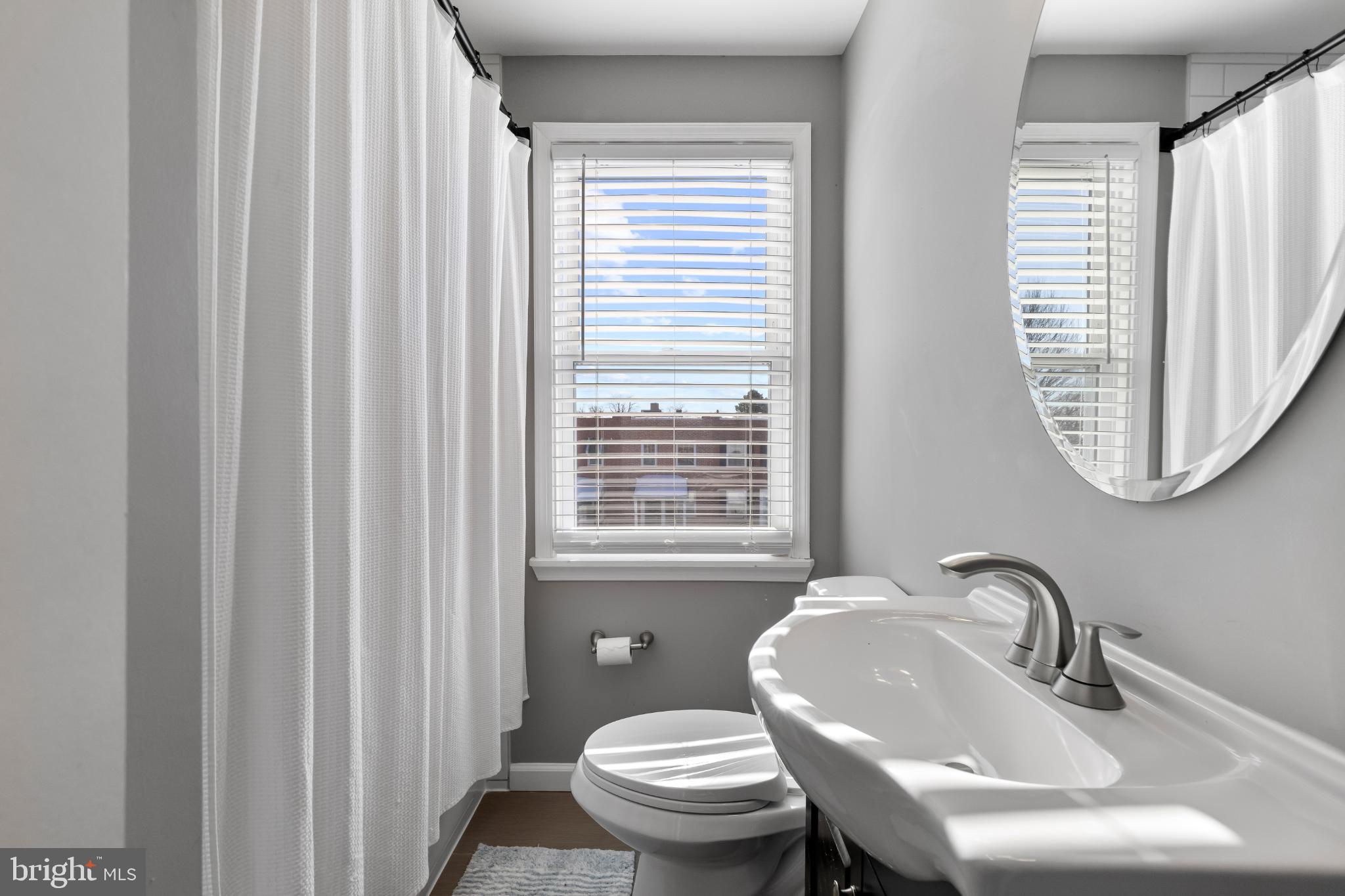 MEDFIELD - Residential