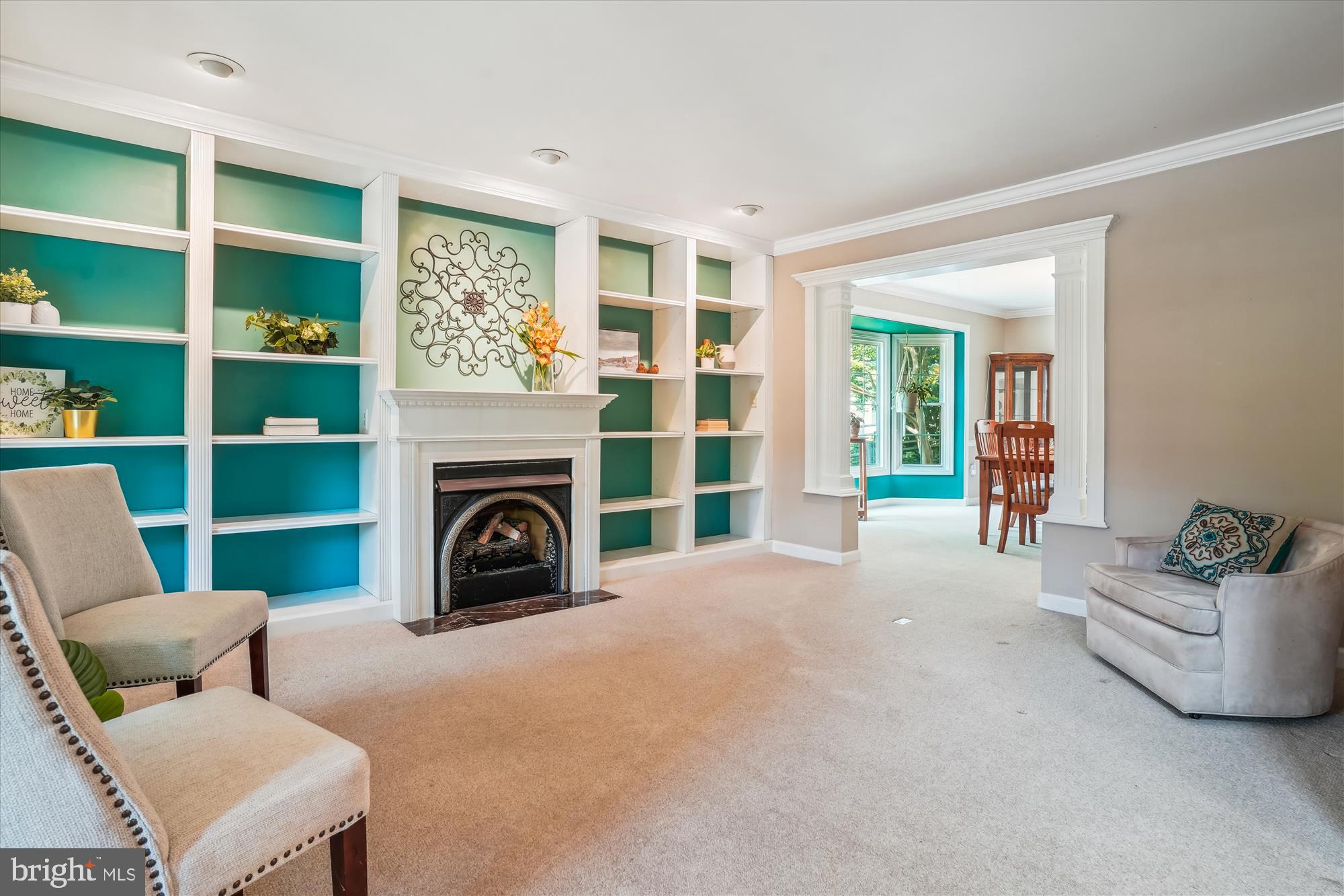 10153 STRAWFLOWER LANE