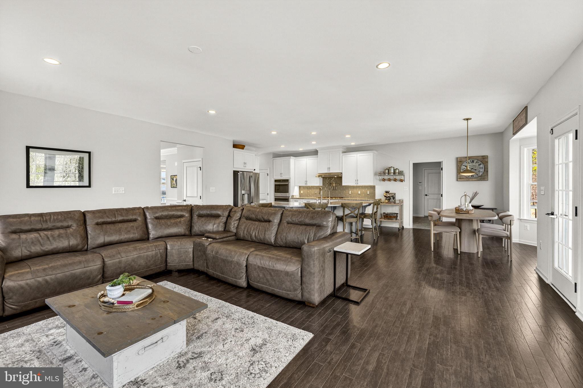 LENAH MILL - Residential