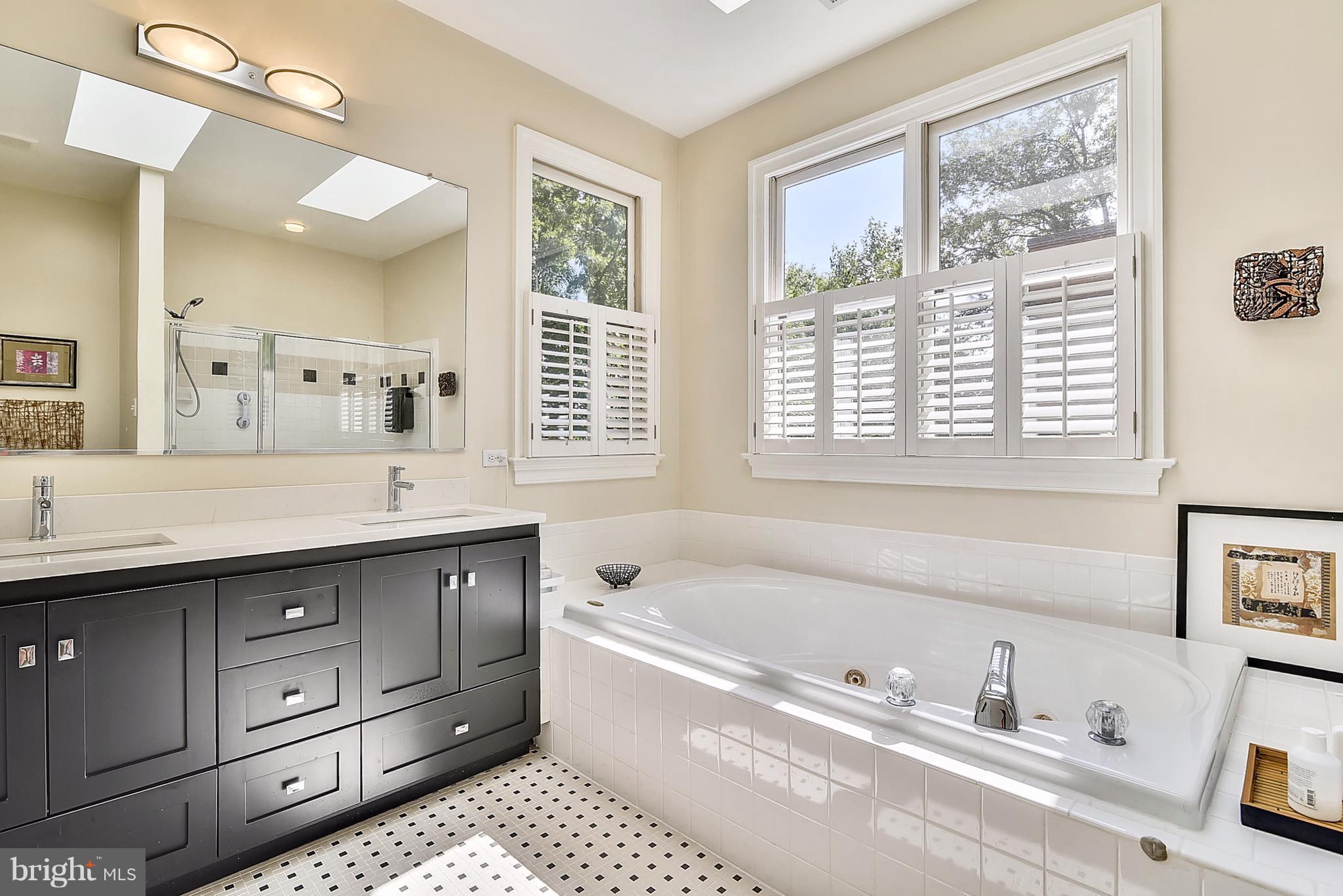 LYON PARK - Residential