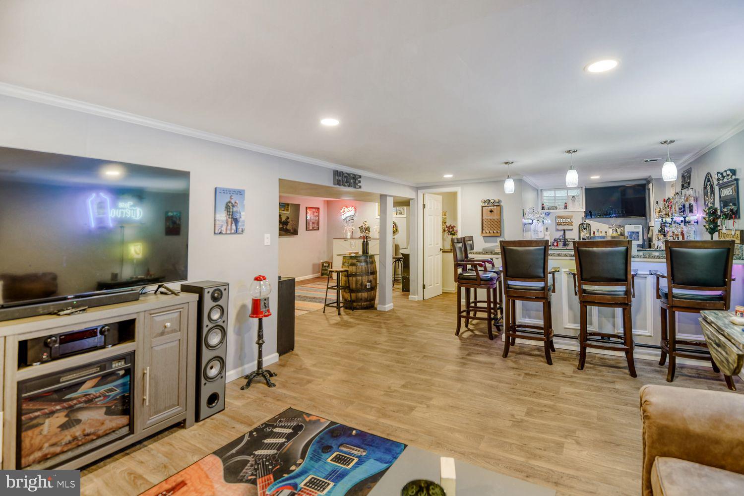 SILVER GATE - Residential