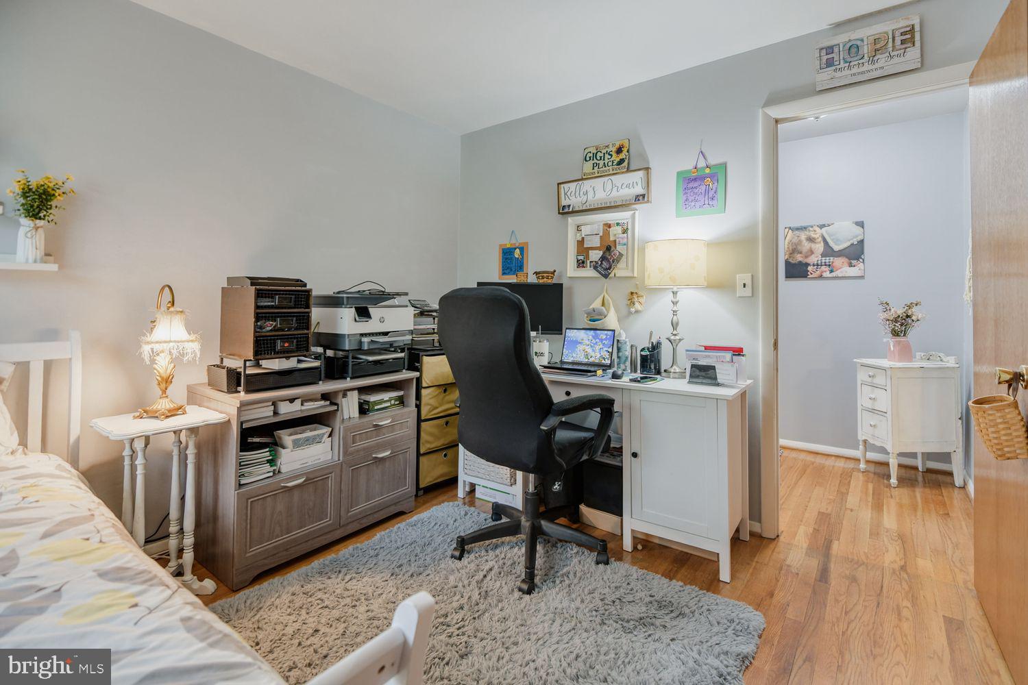 SILVER GATE - Residential