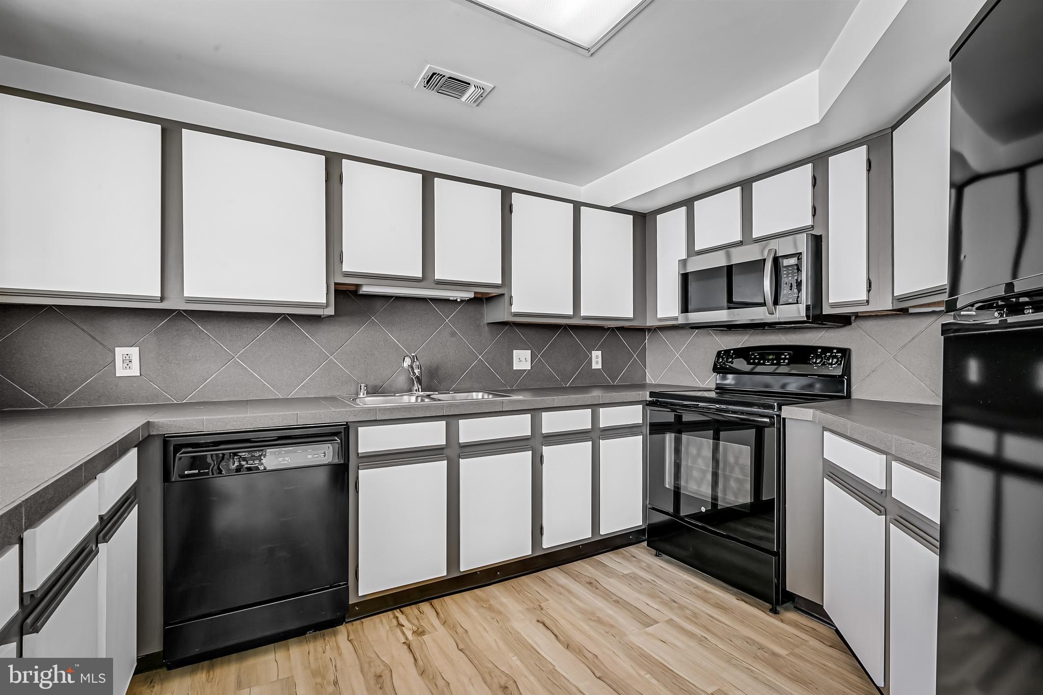 FELLS POINT HISTORIC DISTRICT - Residential Lease
