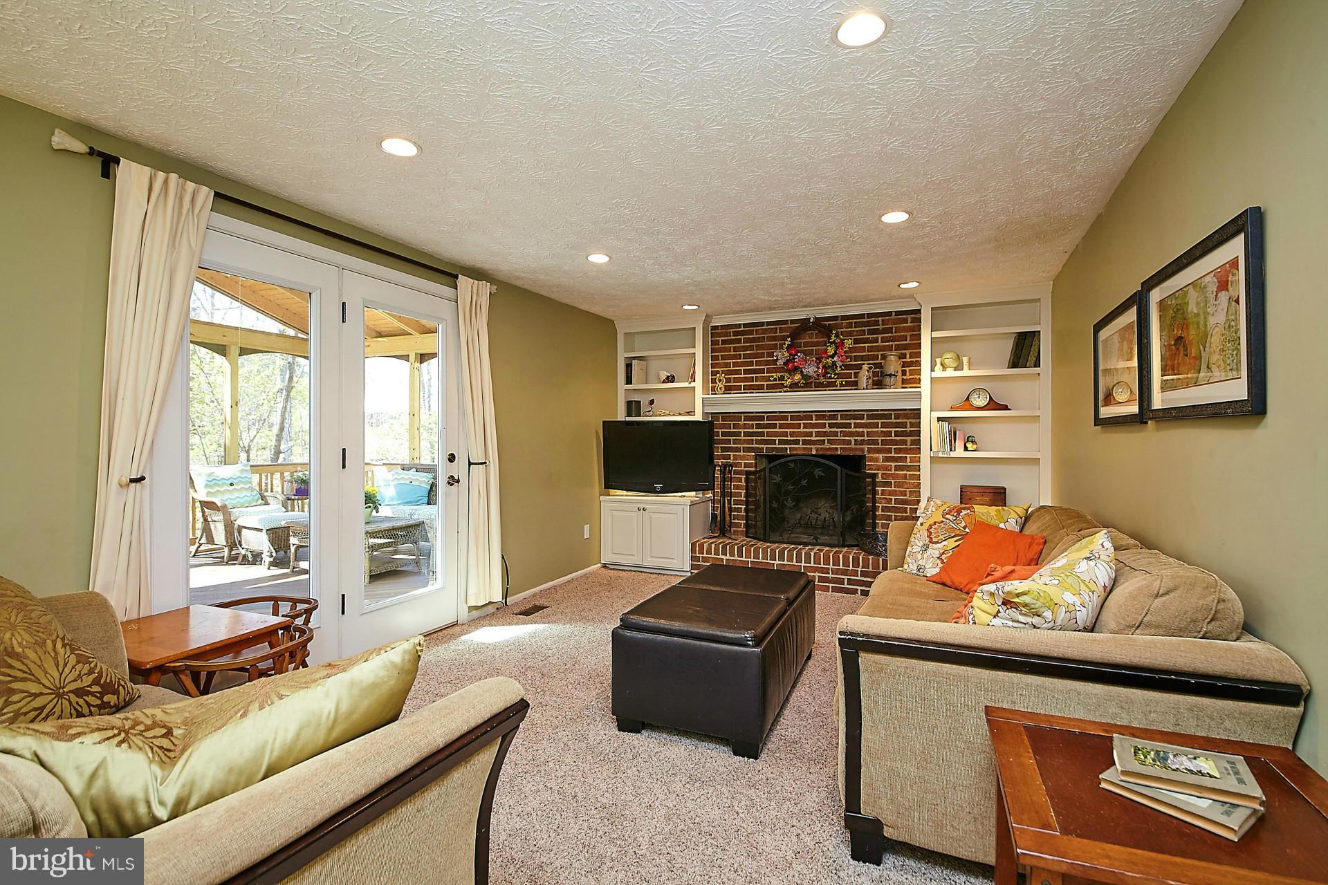 JENKINS RIDGE - Residential