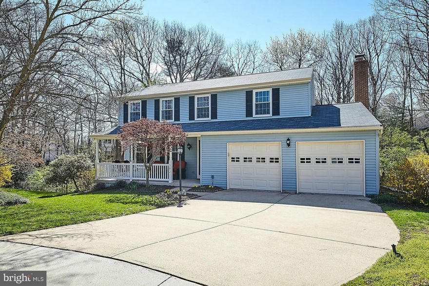 If you want privacy and trees in a great neighborhood and location, this is it!  Covered front porch on Quiet cul-de-sac lot! Updated Kitchen & Baths! Gorgeous Screened Porch & 2 Levels of Composite Decks!  Built in cabinets & shelving in Fam Rm & Rec Rm! Big BR's! Nicely updated baths!  Kitchen with Maple Raised Panel Cabinets & Granite! Wonderful Walk Out Bsmt-great closet storage spaces.