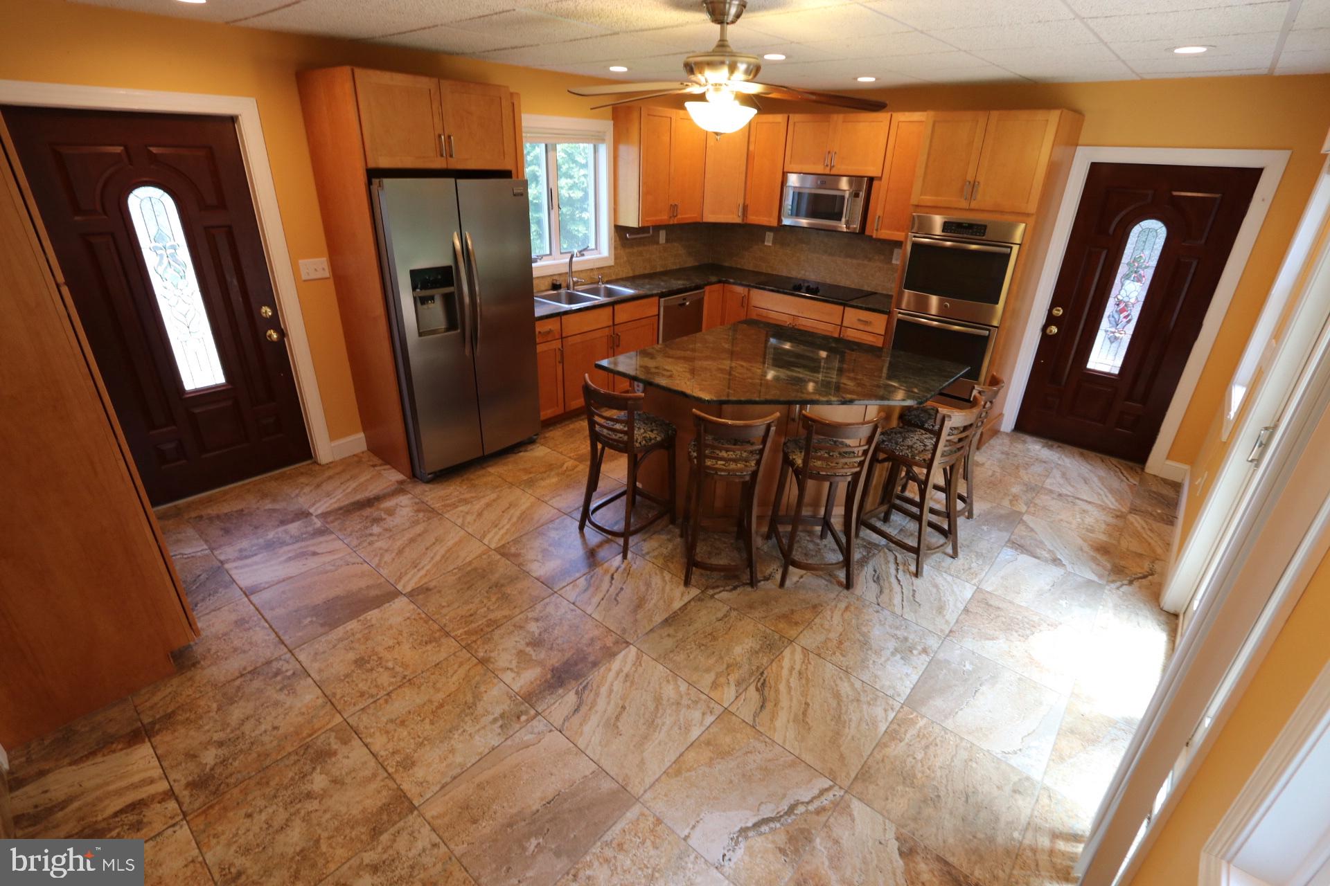 MEDIA - Residential Lease