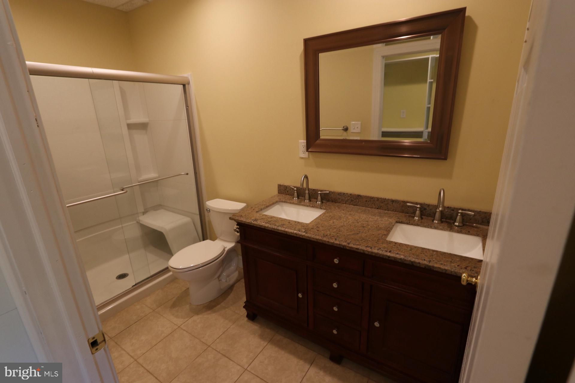 MEDIA - Residential Lease