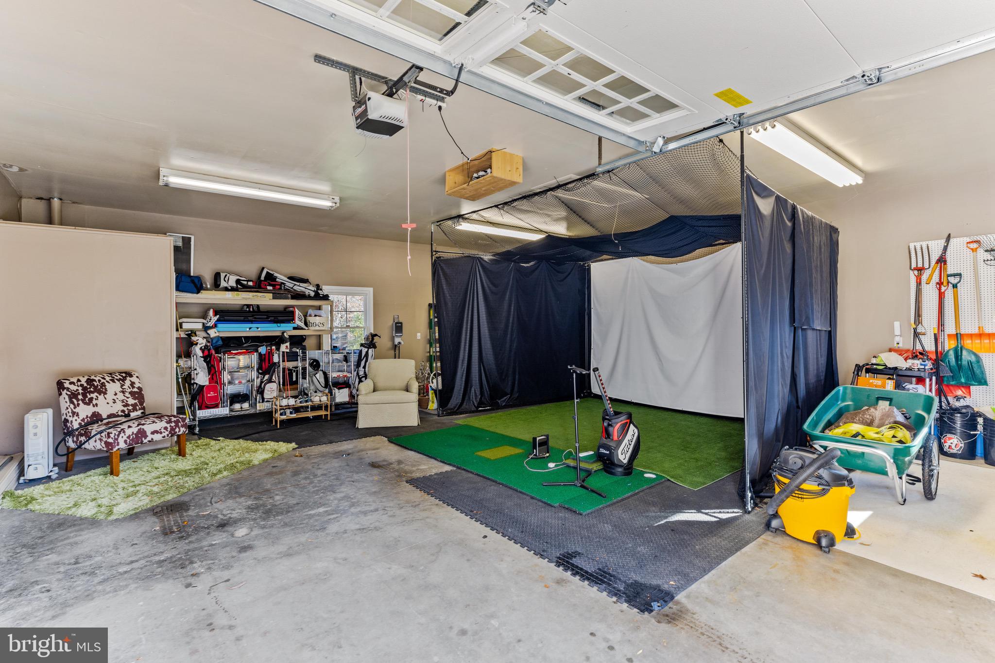 FOXHALL ESTATES - Residential