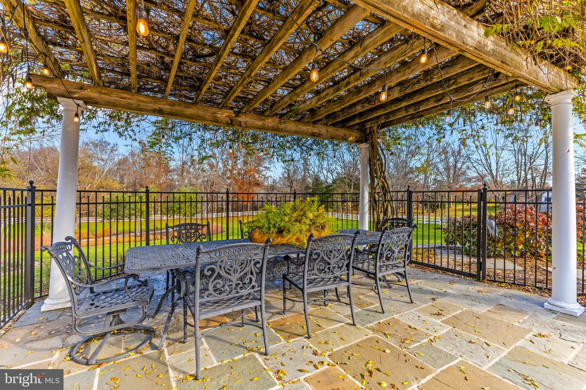 FOXHALL ESTATES - Residential