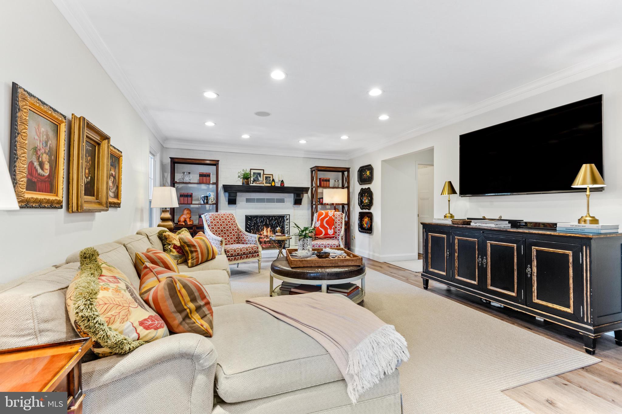 FOXHALL ESTATES - Residential