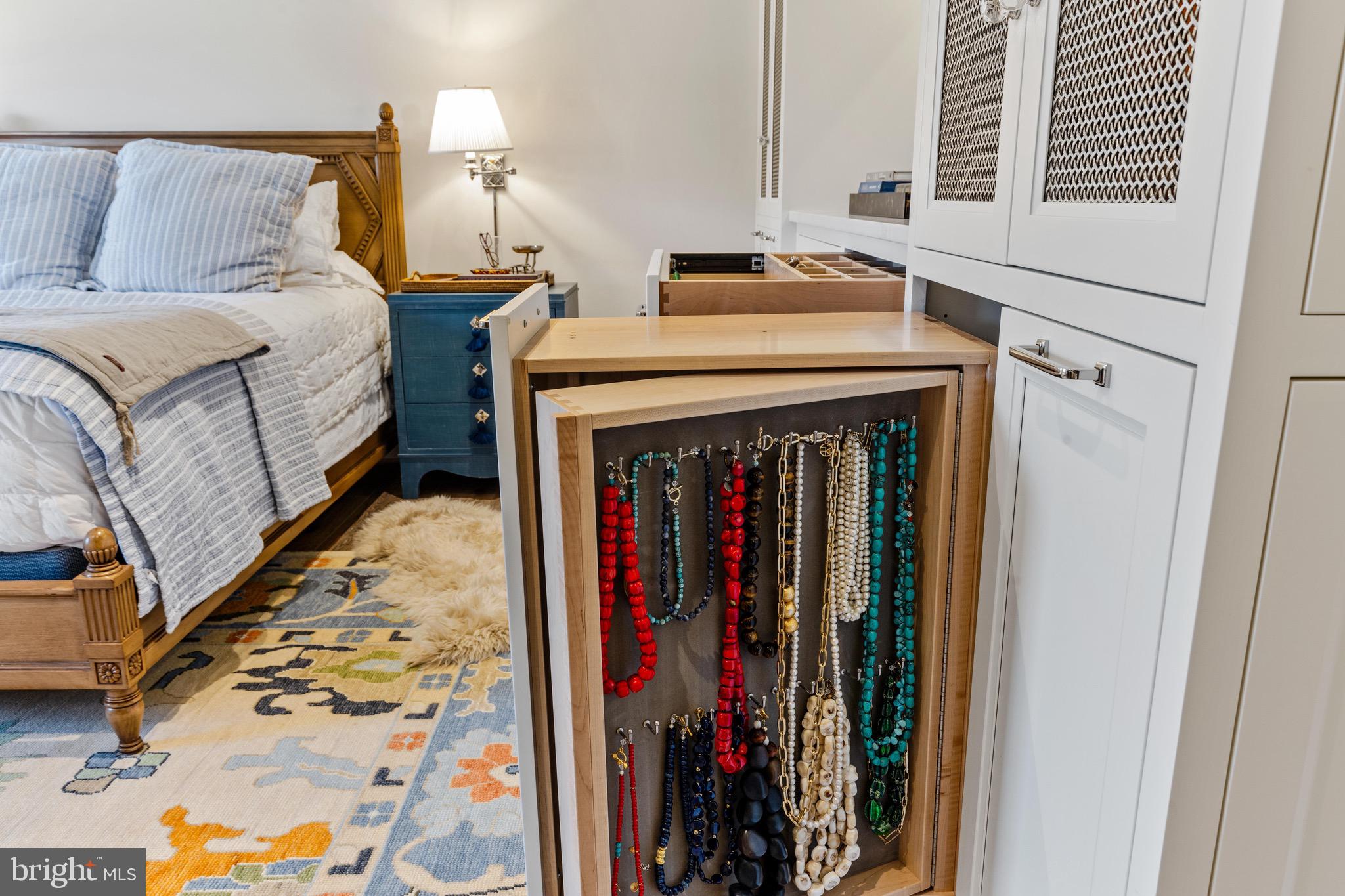 FOXHALL ESTATES - Residential