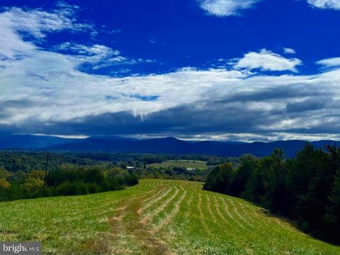 12 GALLOWAY SPRING LANE SHENANDOAH VA 22849