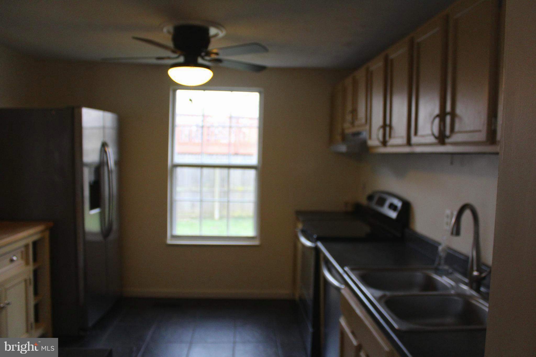 SHANNON SQUARE - Residential