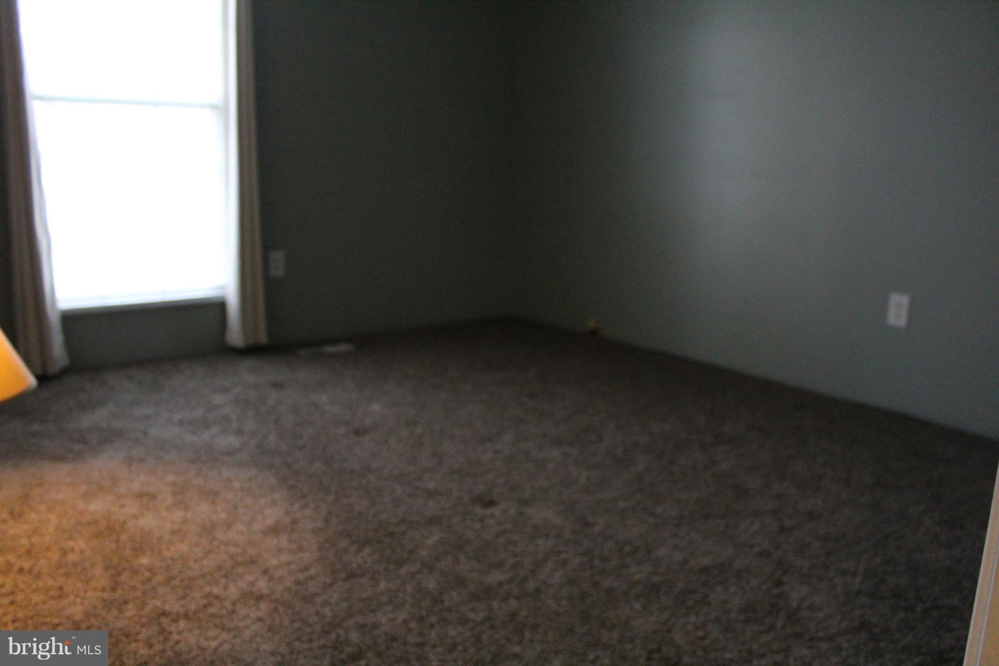 SHANNON SQUARE - Residential