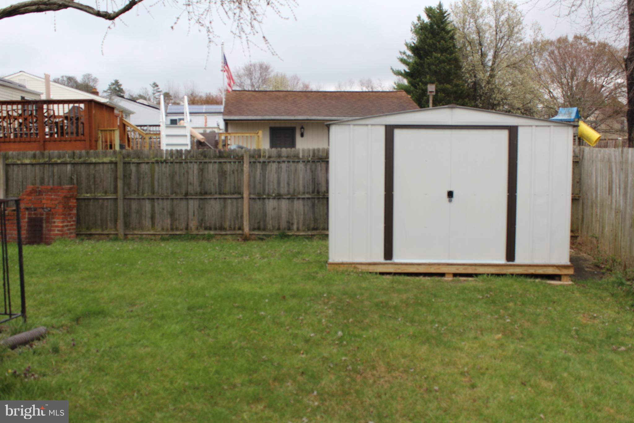 SHANNON SQUARE - Residential