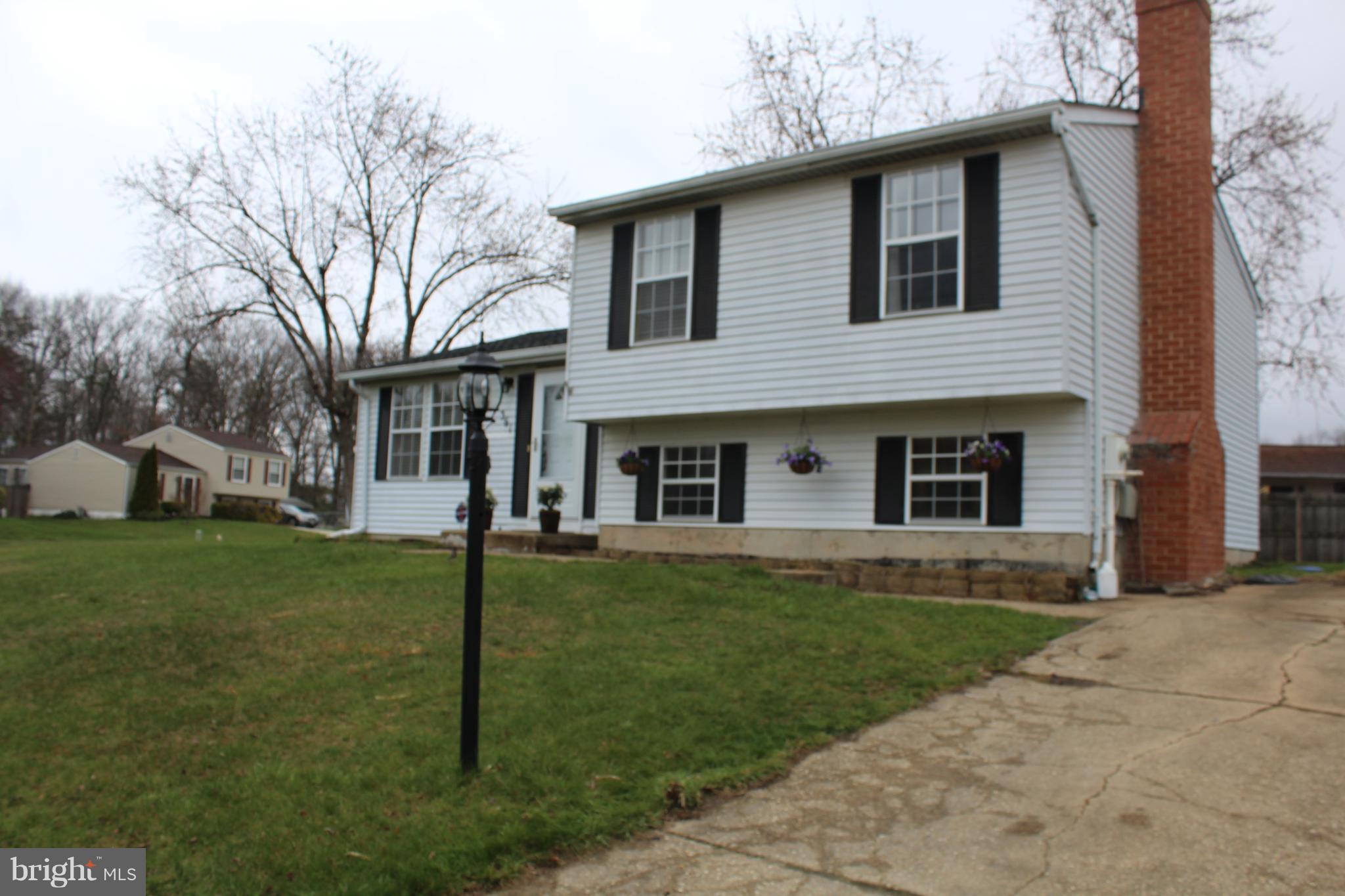 SHANNON SQUARE - Residential