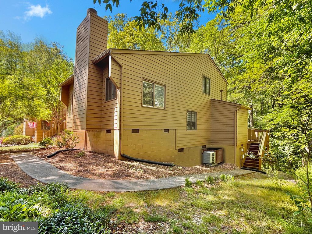 Photo of 2319 Rocky Point Parkway, HENRICO, VA 23238 (MLS # VAHN2001210)