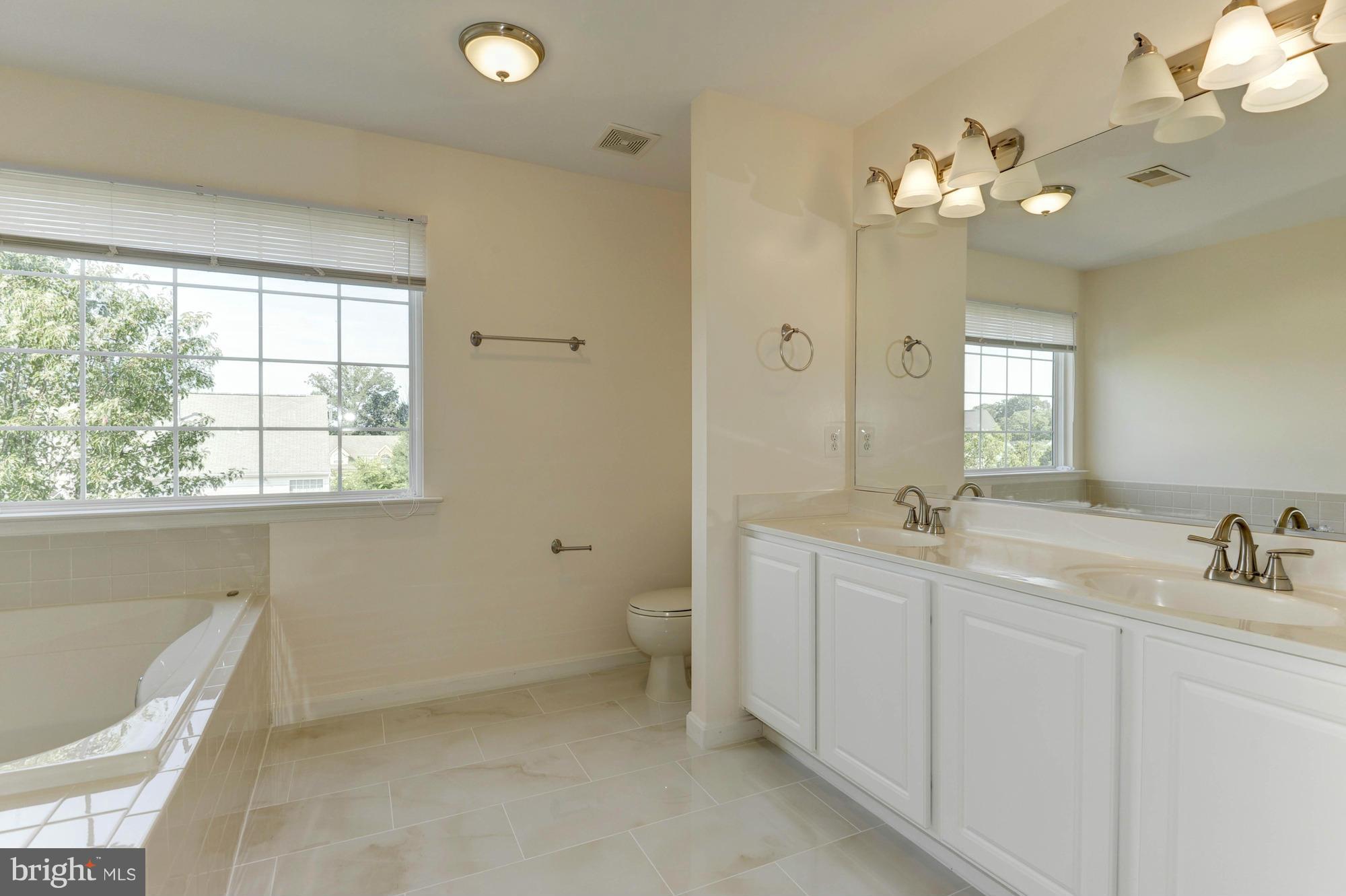 WESTERLEY - Residential Lease